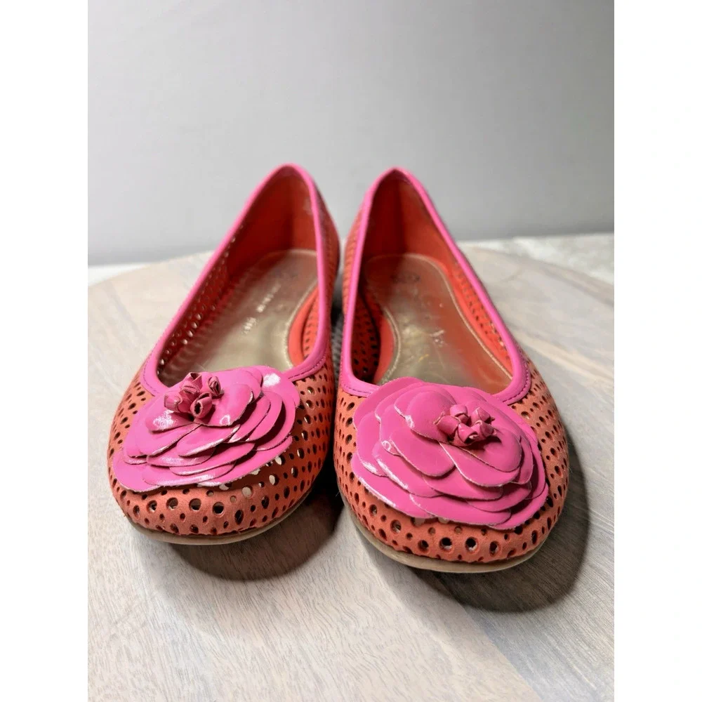 Anne Klein Pink Perforated Ballet Flats with Flower Accent Women’s Size 8.5 - Picture 2 of 9